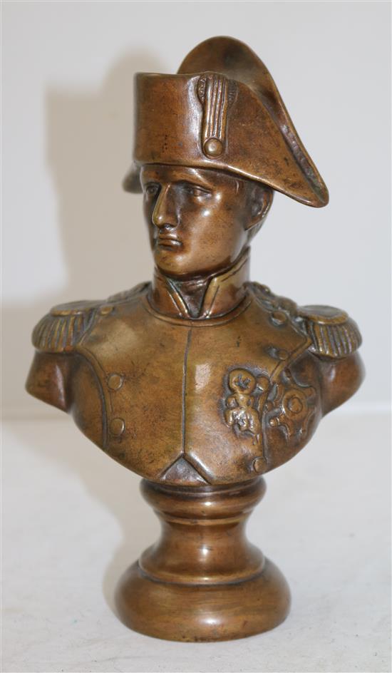 A bronze bust of Napoleon, snuff box